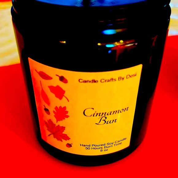 Cinnamon Bun candles - Picture 1 of 2